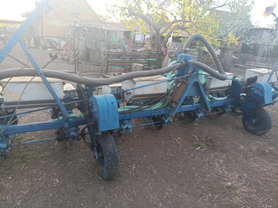 Продам сівалку шланги нові диски нові