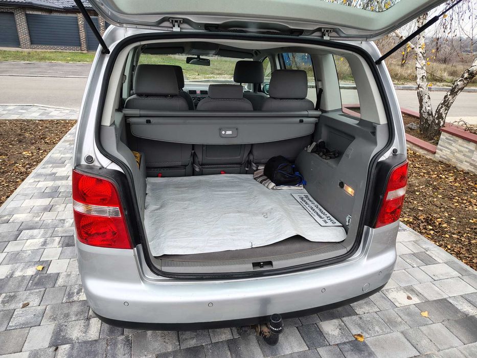 Volkswagen 1,6 Touran СРОЧНО