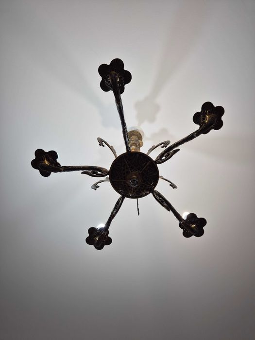 Lustre Vintage 6 Braços em Bronze/Latão Maciço – Estilo Clássico