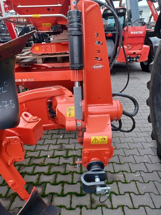 Pług obracalny Kuhn VariMaster 153 5 T 5 korpusów