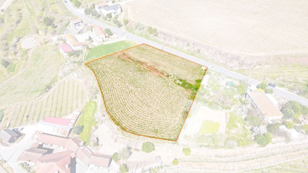 Land Plot, Vila Cova da Lixa and Borba de Godim