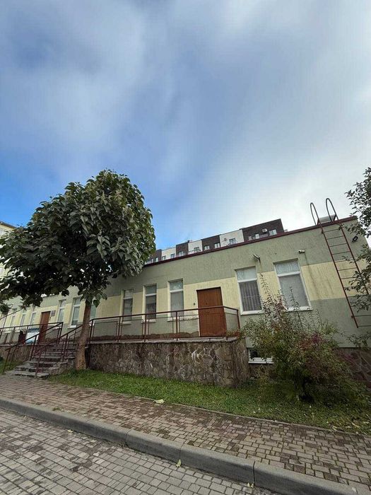 Продаж комерційного приміщення з ремонтом вулиця Малоголосківська