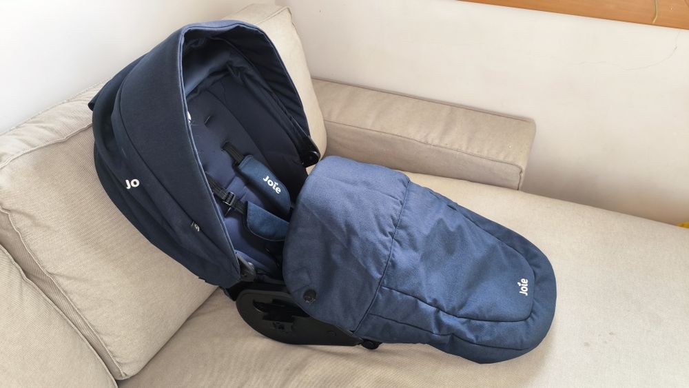 Conjunto bebé JOIE carrinho + ovo (coque)