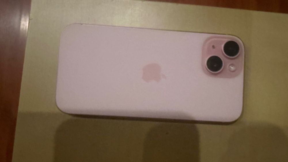Sprzedam IPhone 15 128 gb