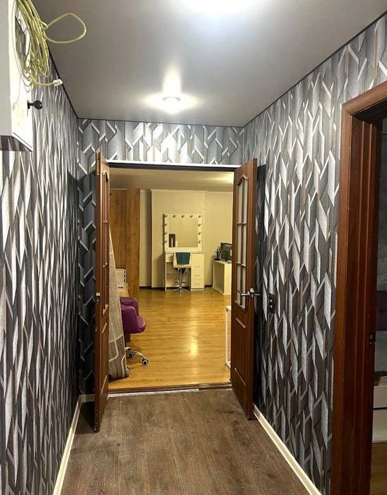 2к квартира на Крилова