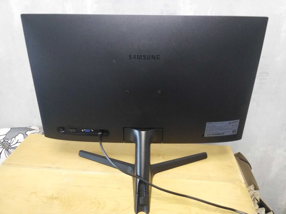 Mонитор Samsung S24R358FHI (LS24R350FHIXCI) разборка