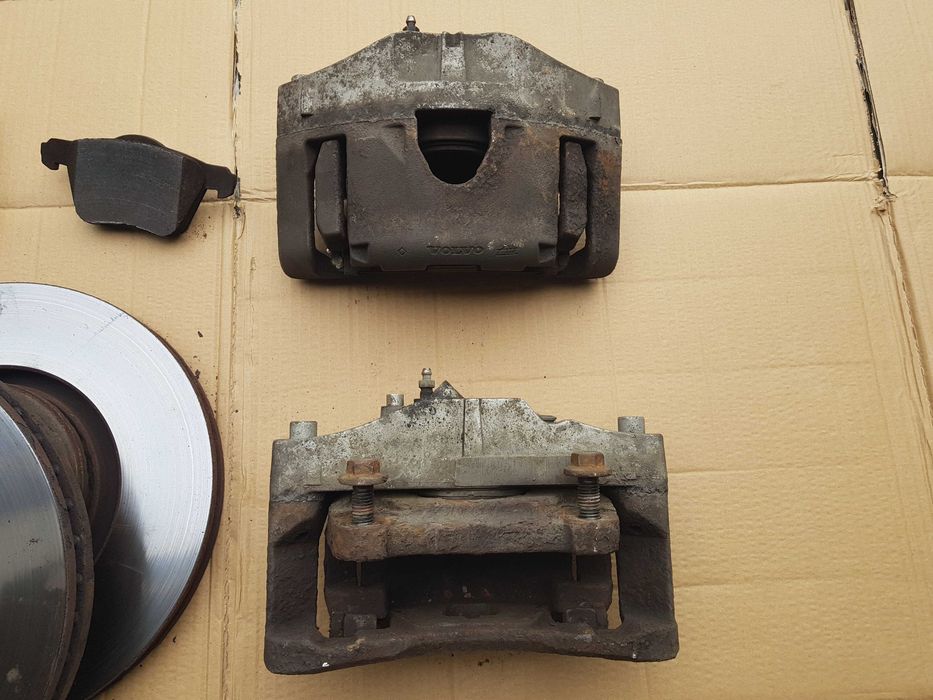 VOLVO XC90 Zaciski Zacisk Przód MAŁE Tarcze Komplet Cylinderek RADOM