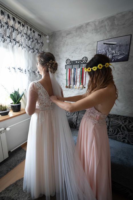 Suknia ślubna kolor biały, ecru szyta na miarę 174cm rozmiar M