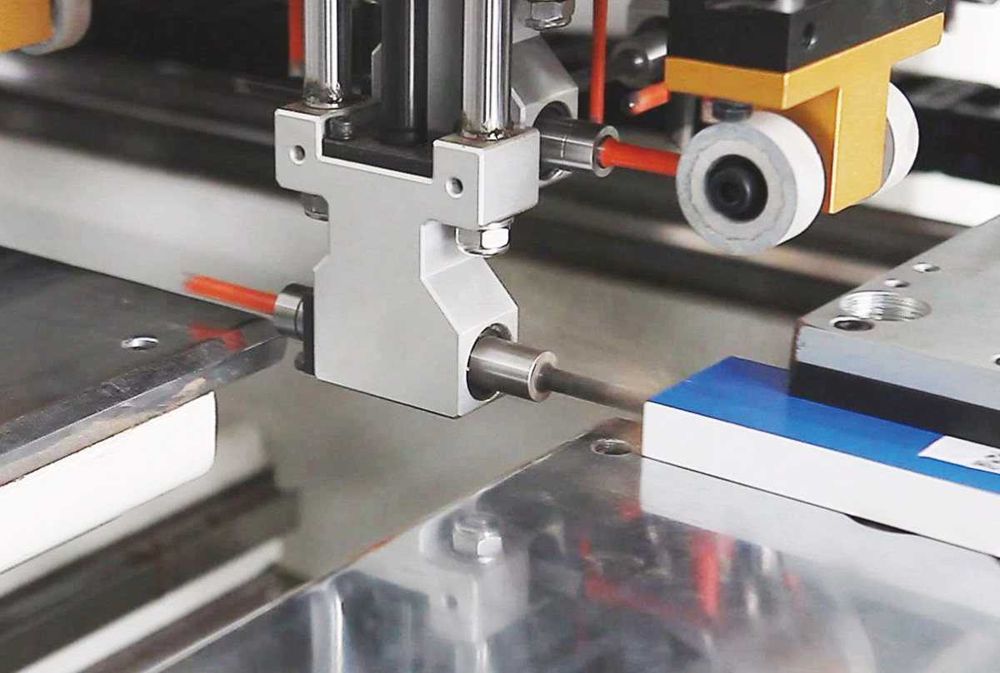 RIKON SKH 612H шестисторонній свердлильний центр з ЧПК, новий