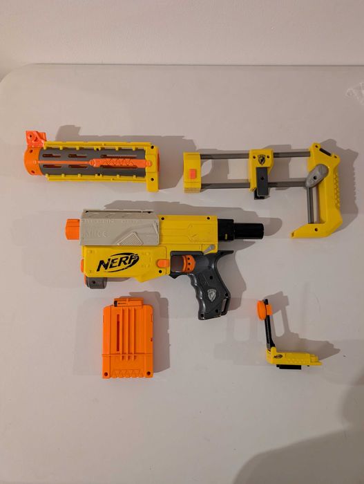 Nerf Recon CS-6 – em bom estado + acessórios