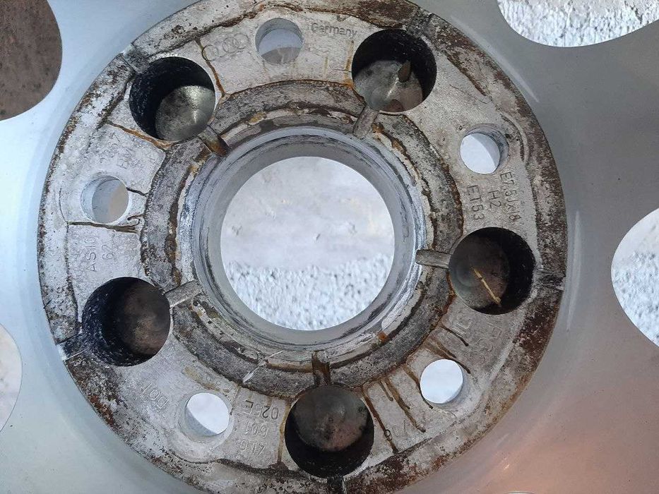 Диски  18-дюйм.  оригинал  - комп. 4шт  audi q7,  touareg, рorsche,BMW