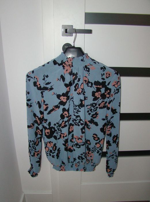 Elegancka bluzka dla kobiety roz S jak nowa