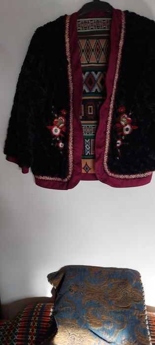 Casaco em pêlo e tecido