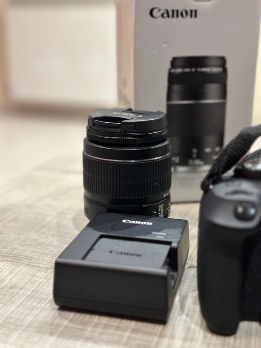 Camera with bag offer64297468552833121