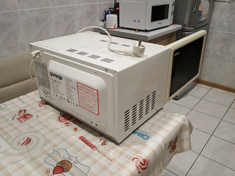 Мікрохвильова піч Gorenje MO-20MW. Мікрохвилівка