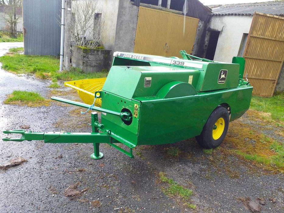 Enfardadeira John Deere 339 impecavel