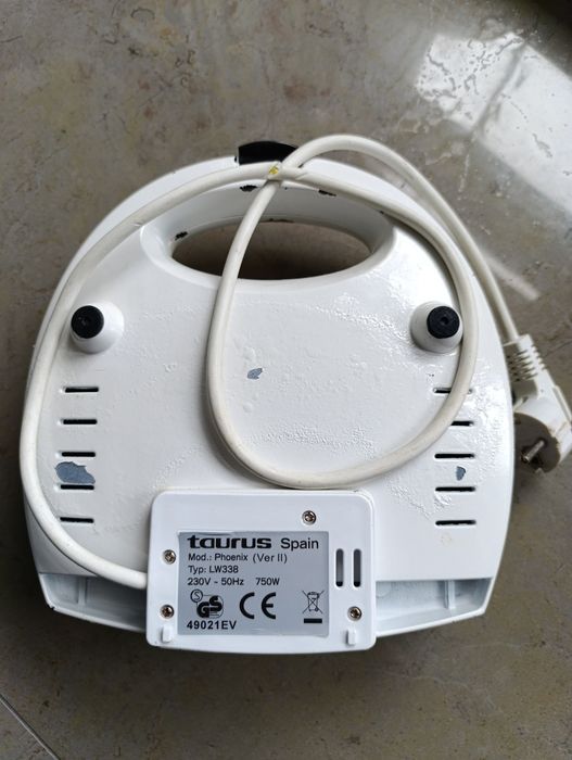 Taurus Toaster64553107830274125