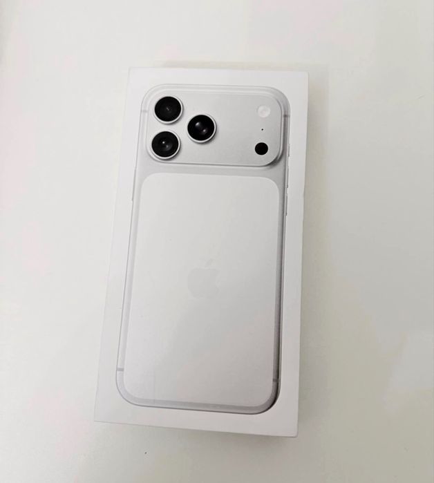 iPhone 17 pro max como novo