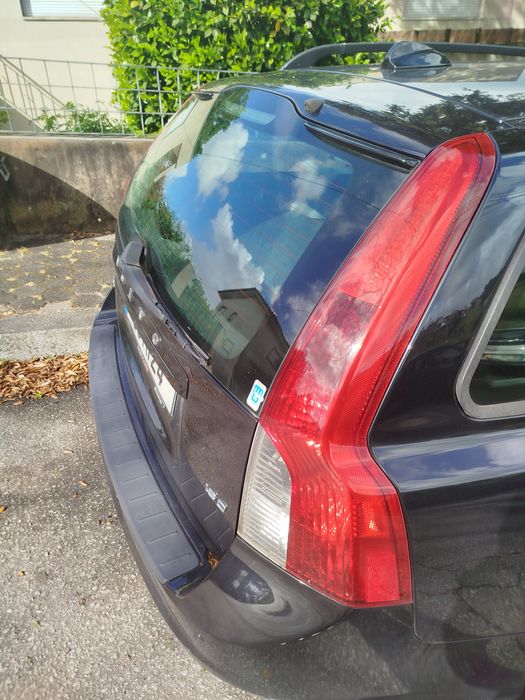 Topo de Gama Volvo V50  Nivel III c\ estofos pele c\ bliss avisar transito  C\ Nova  Carinha