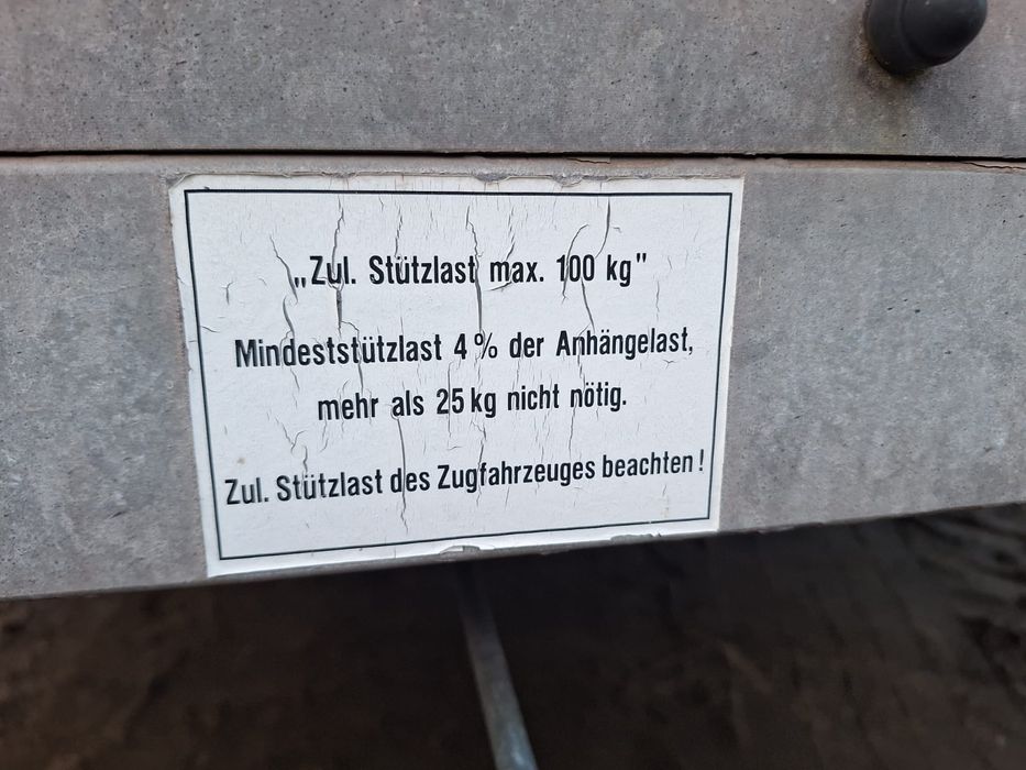 Przyczepa handlowa