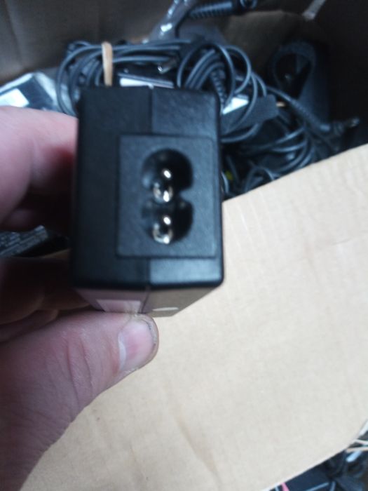 Електрошрот Fujitsu Asus Lenovo 5.5*2.5 40w 19V 2.1A  блок живлення