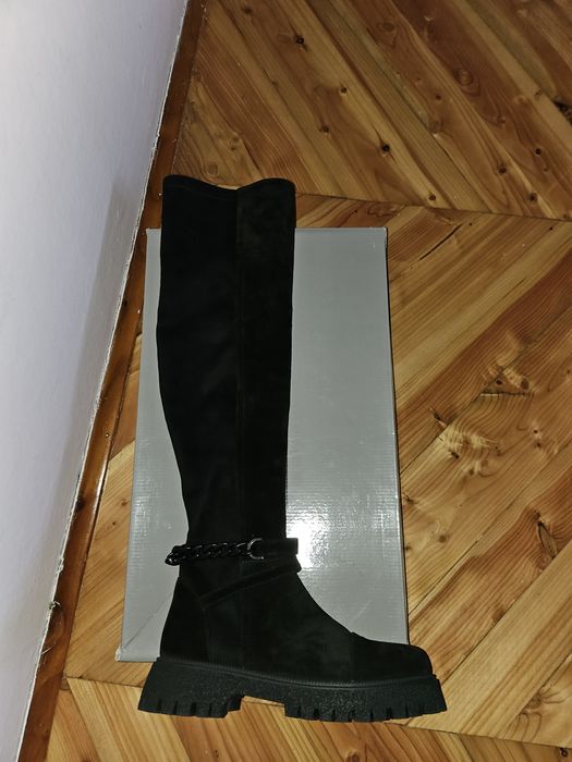Kozaki zamszowe z Venezji