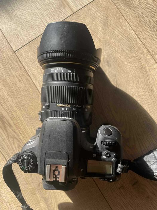 Aparat Canon eos 77D + 2 obiektywy + baterie + akcesoria