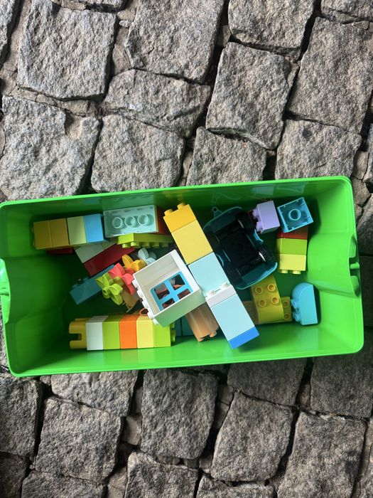 Caixa de legos 34 cm.