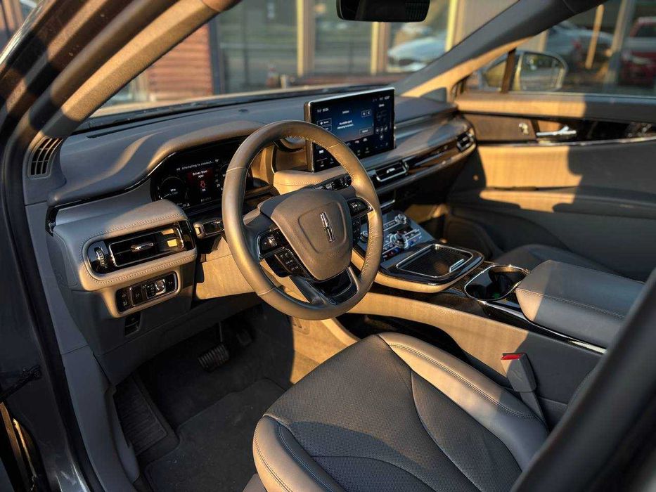 Lincoln Nautilus 2023