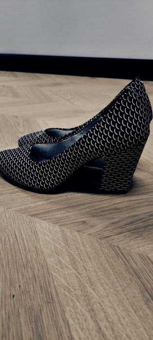 Buty wyjściowe bialo- czarne rozm.38