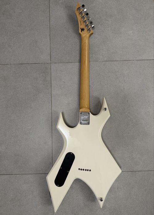 BC Rich Warlock One, White