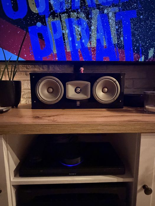 Yamaha 5.1 – RX-V779 + NS-777 / NS-333 / NS-C444 / SW200