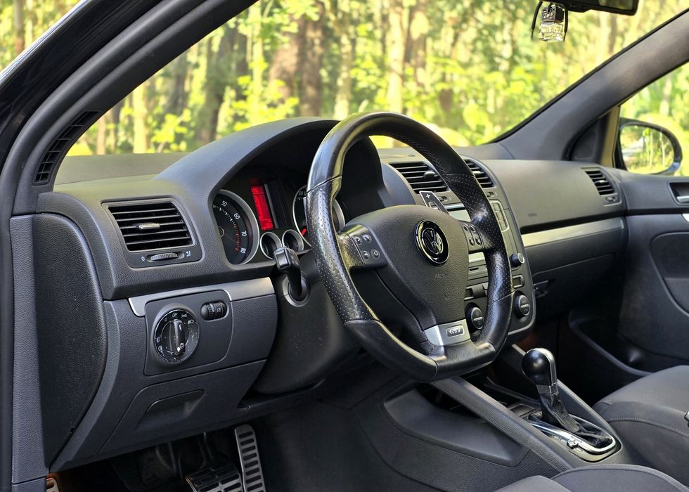 Volkswagen Golf 5 GTI DSG LOOK R32 SELO BARATO