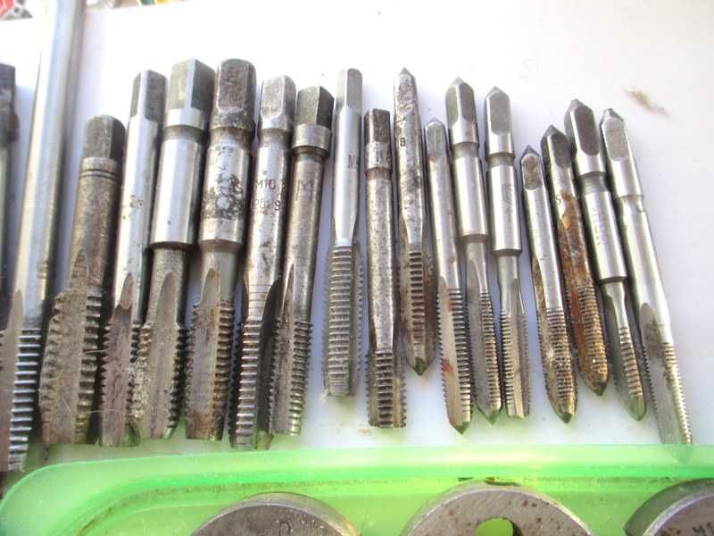 Метчики и плашки времен СССР