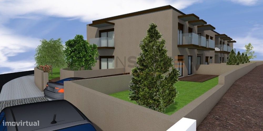 Apartamento T2 Rés-do-Chão com Logradouro | Pousa, Barcelos