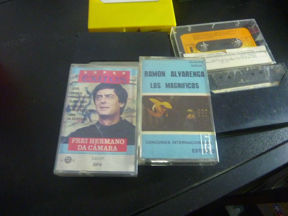 Vendo casetes (originais e piratas)