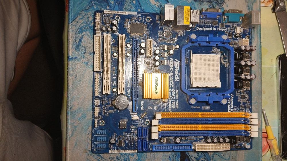 Материнская плата ASRock N68C-S UCC.