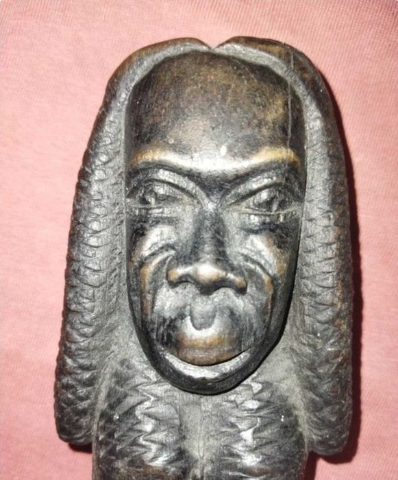 Дерев'яна статуетка "Нічого не чую" відмінний стан