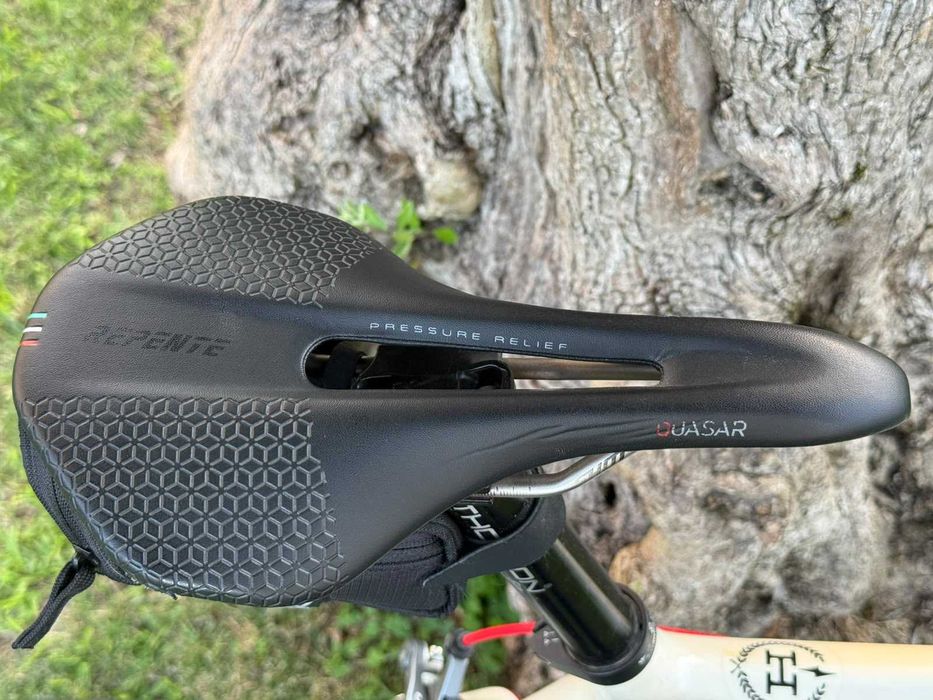 Bicicleta de estrada Beone carbono – Shimano Ultegra – Tamanho L – 8 kg