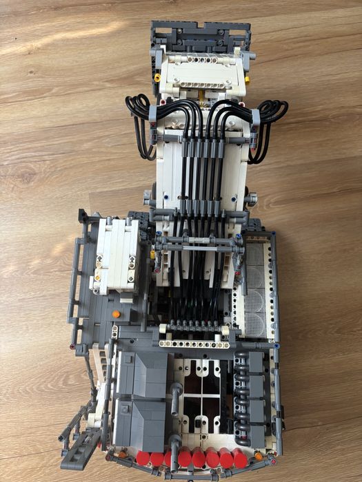 LEGO Technic 42100 Liebherr