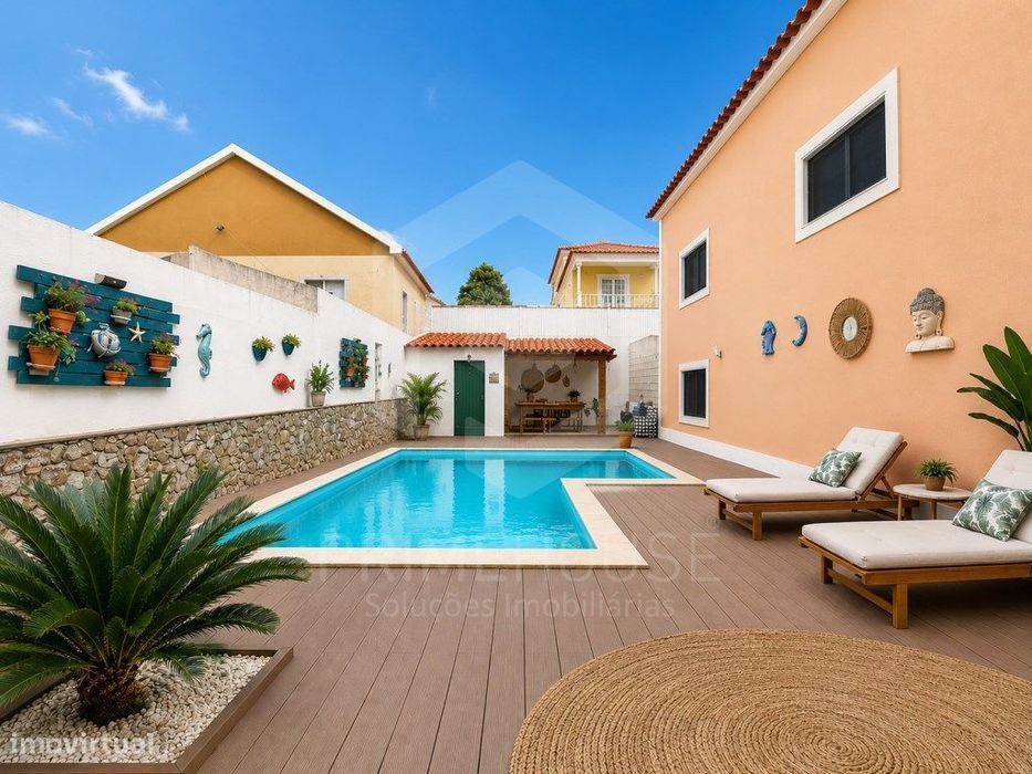 Moradia Isolada T4+1 com Piscina e Garagem Box