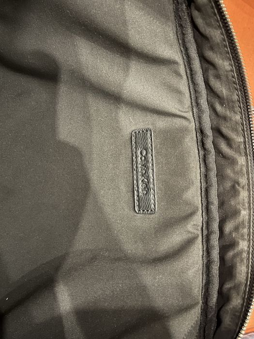 Mala para computadoe portatil Calvin Klein