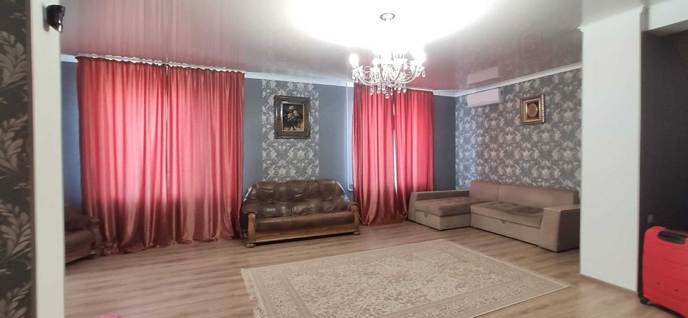 Продам будинок в Лісках з меблями та технікою на ділянці 9 соток