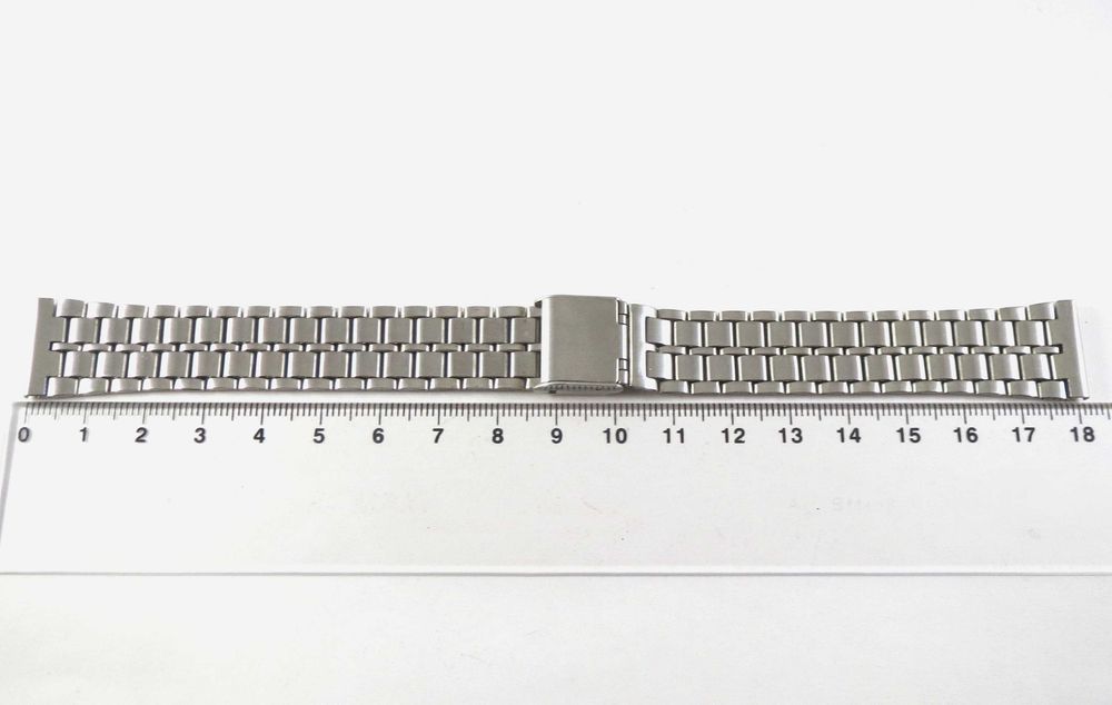 Новые Браслеты к часам под ушки на 18 мм. Нержавеющая сталь. В наличии