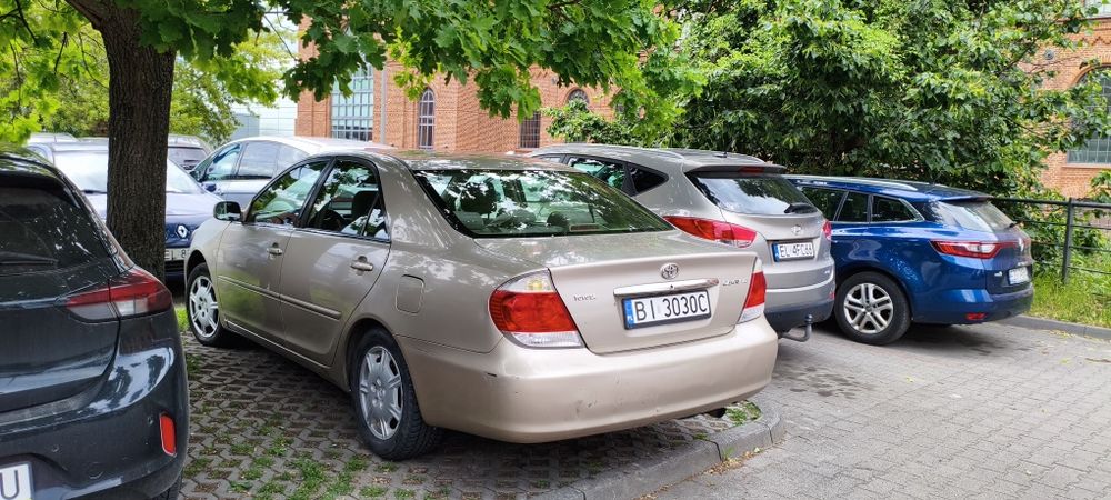 Toyota camry 2,4 LE 2005 16 V