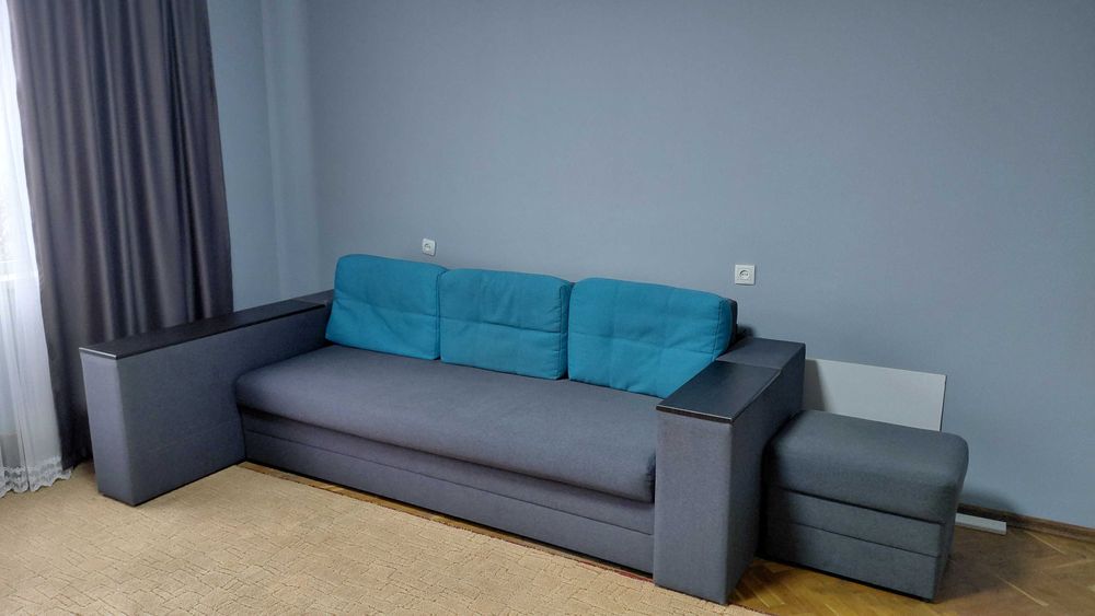 Продаж трьохкімнатної квартири з ремонтом на пр. Червоної Калини.