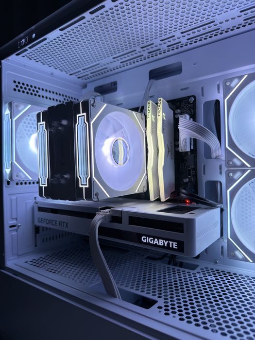PC Gaming Pure White - RTX 3060 Vision 12GB | i5-12400F | 16 GB RAM | 500 GB SSD