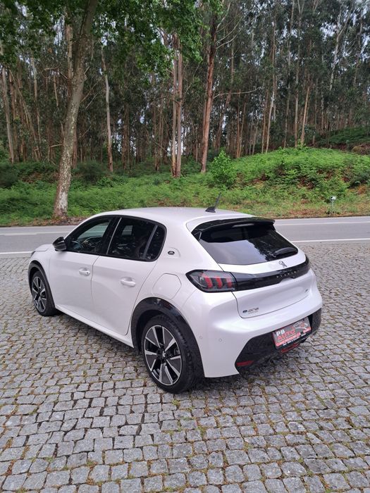 Peugeot e-208 GT LINE de 136cv 100% elétrico