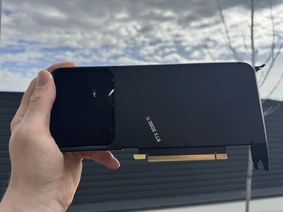 Відеокарта NVIDIA GeForce RTX 3060ti 8gb GDDR6 Founders Edition ідеал