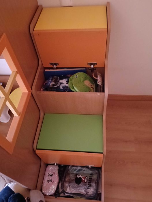 Mobiliário de quarto para CRIANÇAS FELIZES